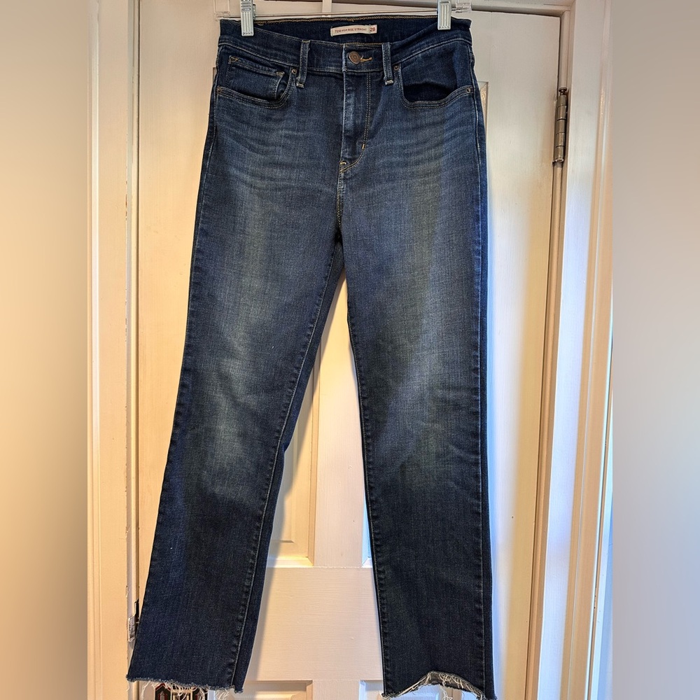 Levi’s 724 High Rise Straight Leg Jeans